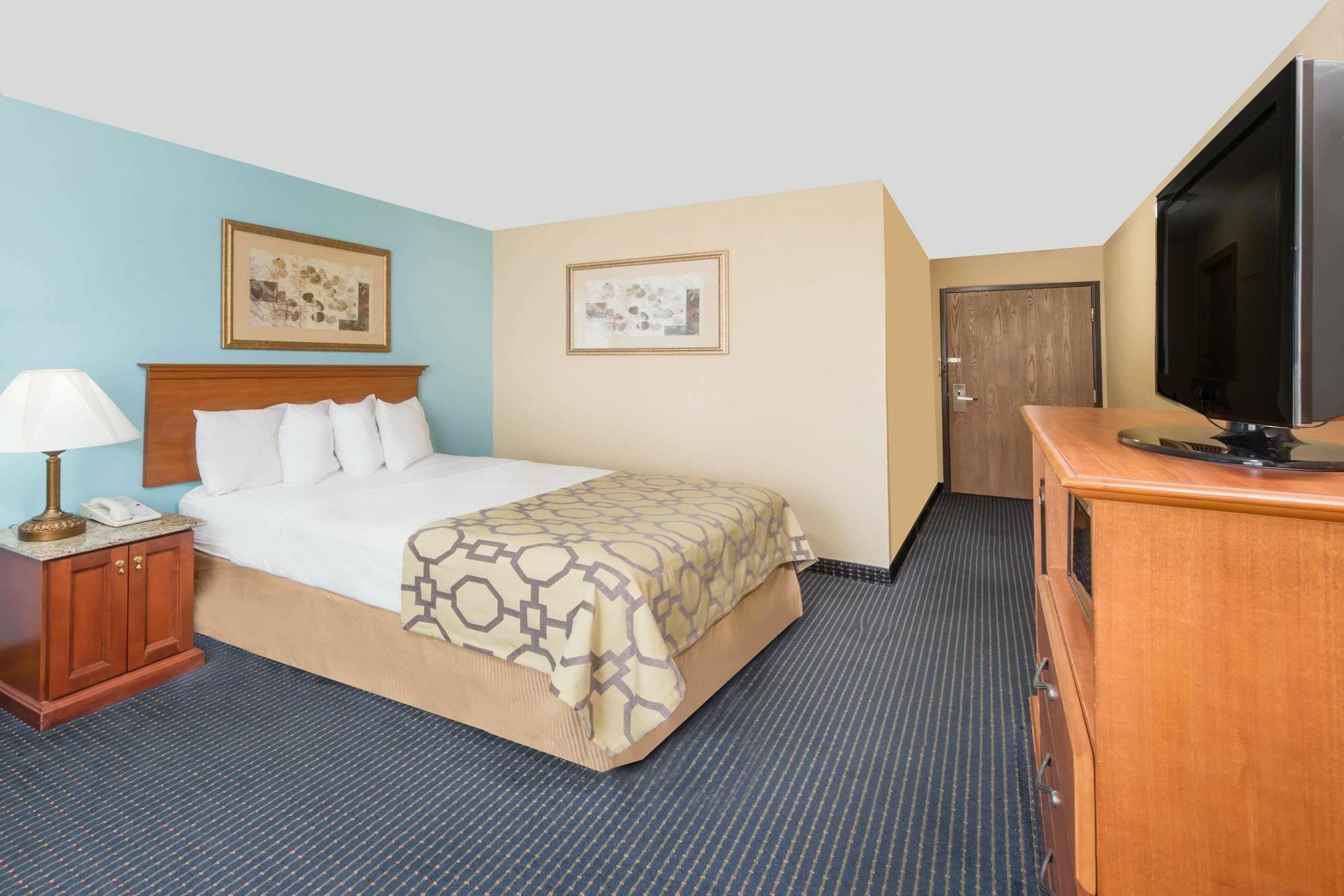 Baymont By Wyndham Warrenton Exterior foto