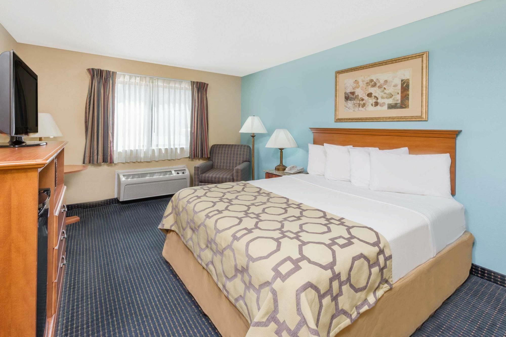 Baymont By Wyndham Warrenton Exterior foto